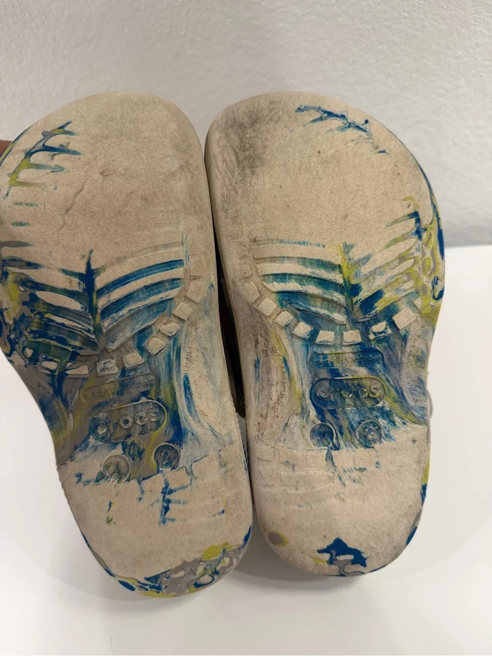 CROCS Kids Tie-Dye Blue & Yellow Clog with Sports Jibbitz